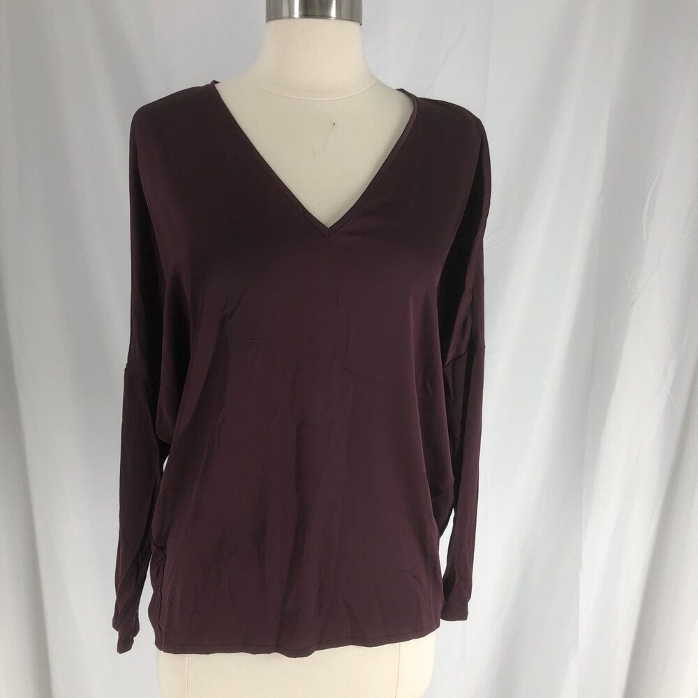 White House Black Market V-Neck Top Small Purple Long Sleeve Casual Lounge